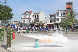 Công an xã An Trường tổ chức hội nghị tuyên truyền, tập huấn kiến thức pháp luật về PCCC và CNCH năm 2025