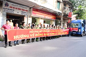 Hội Phụ nữ Công an thành phố Hải Phòng hỗ trợ đồng bào vùng lũ Đắk Lắk quà tặng hơn 800 triệu đồng
