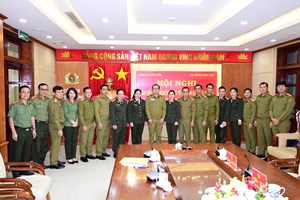 Trao đổi kinh nghiệm thực tế với cán bộ Công an nước Cộng hòa Dân chủ Nhân dân Lào về công tác thông tin, tuyên truyền tại Công an thành phố