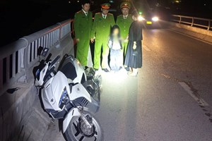 Công an phường Bạch Đằng: Kịp thời ngăn chặn 02 người nhảy cầu tự tử