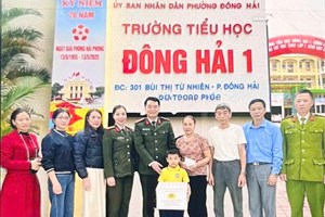 Công an phường Đông Hải: Triển khai phong trào “Nâng bước em đến trường”