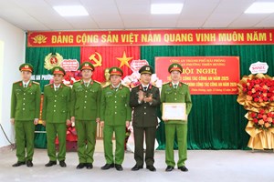 Công an phường Thiên Hương đón nhận danh hiệu "Đơn vị quyết thắng", quyết tâm giữ vững ổn định ANTT từ cơ sở