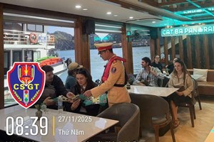 Đội Cảnh sát đường thủy số 1: Tăng cường tuyên truyền bảo đảm an toàn cho các phương tiện chở khách, phương tiện kinh doanh dịch vụ vận tải du lịch tại Cát Bà