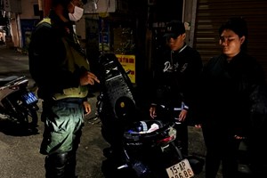 Phòng Cảnh sát cơ động Công an thành phố: Phát hiện 02 trường hợp vi phạm trật tự an toàn giao thông đêm 09/12/2025