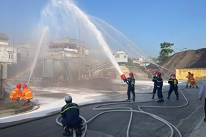 Thực tập phương án chữa cháy, cứu nạn, cứu hộ Công ty TNHH Thủy tinh San Miguel Yamamura Hải Phòng