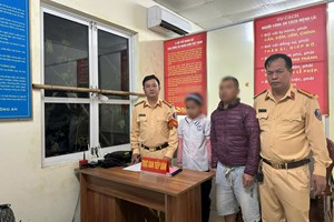 Trạm Cảnh sát đường thuỷ Bạch Đằng (Phòng Cảnh sát giao thông) kịp thời giúp đỡ 02 người dân bị lạc