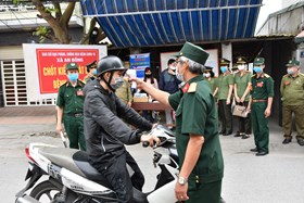 Phạt vi phạm hành chính 75 người không đeo khẩu trang nơi công cộng