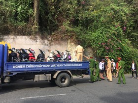 Công an quận Đồ Sơn: Tạm giữ 21 trường hợp dàn hàng ngang, lạng lách trên đường