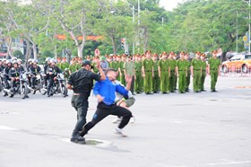 Cao điểm tấn công, trấn áp tội phạm: Bắt 9 vụ cờ bạc, xử lý 26 đối tượng