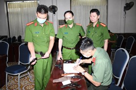 Kiểm tra, đánh giá thực tế và thu hồi vũ khí, công cụ hỗ trợ