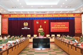 Kỷ niệm Ngày pháp luật Việt Nam (9-11)
