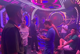 Phòng Cảnh sát QLHC về TTXH: Phát hiện, xử lý quán Karaoke ISING (Kiến Thụy )vi phạm quy định về phòng chống dịch bệnh Covid-19