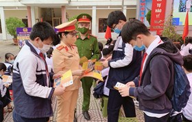 Tăng cường kiểm tra, xử lý vi phạm, phòng ngừa ùn tắc và tai nạn giao thông
