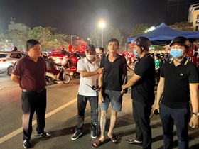 Công an quận Hồng Bàng: Xử lý các trường hợp đốt pháo sáng, lạng lách đánh võng trên đường phố