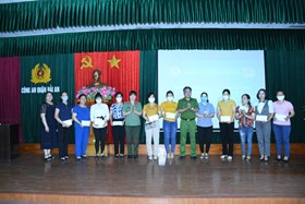 Công đoàn Công an quận Hải An: Trao 28 bảo hiểm nhân dịp phát động tháng Công nhân năm 2022
