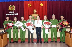 UBND thành phố khen thưởng Công an thành phố Hải Phòng
