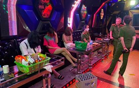 Khởi tố bị can 4 đối tượng tổ chức sử dụng trái phép chất ma túy tại quán karaoke Hà Anh 5 sao (quận Hồng Bàng)