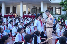 Phòng Cảnh sát giao thông Đường bộ - Đường sắt: Tập trung giáo dục, hướng dẫn càc quy định về  trật tự an toàn giao thông