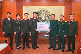 Bộ Chỉ huy Quân sự thành phố chúc Tết Công an thành phố
