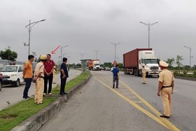 Đội CSGT số 2, Phòng CSGT đường bộ - đường sắt: Bắt đối tượng chống người thi hành công vụ