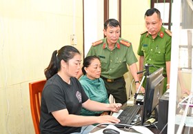 Phường Dư Hàng (Lê Chân): Đẩy nhanh tiến độ kích hoạt, nâng cấp tài khoản định danh điện tử