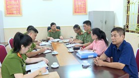 Giám đốc Công an thành phố tiếp công dân