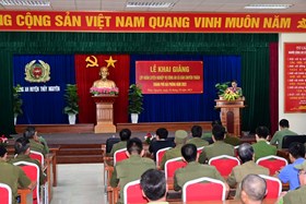 Khai giảng huấn luyện nghiệp vụ Công an xã bán chuyên trách 