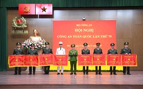 Bế mạc Hội nghị Công an toàn quốc lần thứ 79: CATP Hải Phòng nhận Cờ đơn vị dẫn đầu phong trào thi đua của Bộ Công an năm 2023