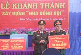 Khánh thành “Nhà đồng đội” tặng Đại úy Đinh Văn Thú