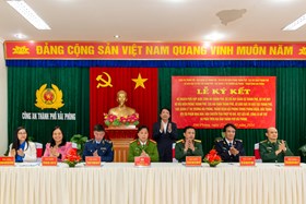 Ký Kế hoạch phối hợp phòng ngừa, đấu tranh với tội phạm mua bán, vận chuyển trái phép VK, VLN, CCHT và pháo trên địa bàn Hải Phòng