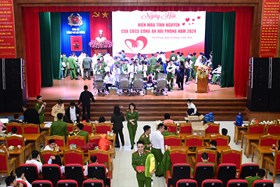 550 CBCS Công an thành phố sôi nổi tham gia Ngày hội hiến máu tình nguyện năm 2024