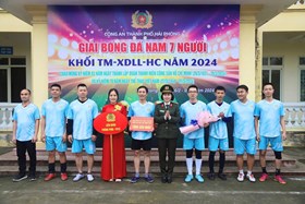 Liên quân Bệnh viện CATP và Phòng Hậu cần giành giải nhất Giải bóng đá nam 7 người Khối Tham mưu - Xây dựng lực lượng - Hậu cần