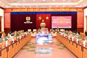 Tập huấn hướng dẫn quản lý, sử dụng phần mềm cấp thị thực, gia hạn tạm trú, cấp thẻ tạm trú cho người nước ngoài