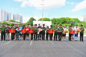 Khai mạc Giải giao hữu bóng đá nam 7 người Khối An ninh nhân dân