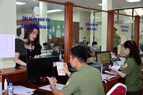 Cảnh giác trước thủ đoạn lừa đảo chiếm đoạt tài sản liên quan đến thủ tục xuất, nhập cảnh