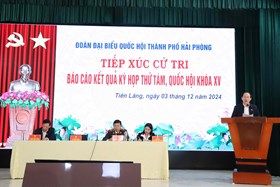 Đồng chí Lê Tiến Châu, Ủy viên Trung ương Đảng, Bí thư Thành ủy, Trưởng Đoàn đại biểu Quốc hội thành phố Hải Phòng tiếp xúc cử tri huyện Tiên Lãng