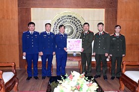 Bộ Tư lệnh Vùng 1 Cảnh sát biển Việt Nam thăm, chúc tết CATP Hải Phòng