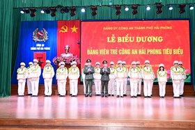 Đảng ủy Công an thành phố: Tổ chức sinh hoạt chính trị “Tuổi trẻ Công an Hải Phòng tự hào tiến bước dưới cờ Đảng”
