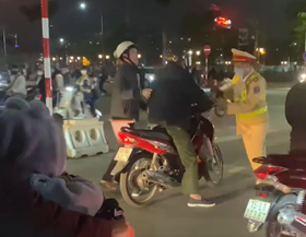Thông tin về vụ "Chống người thi hành công vụ" xảy ra ngày 02/3/2025 tại ngã tư đường Tam Kỳ