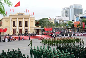 Hợp luyện diễu binh, diễu hành chào mừng kỷ niệm 70 năm giải phóng Hải Phòng – thành phố Anh hùng
