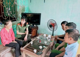 Công an phường Hưng Đạo thăm hỏi, sẻ chia với công dân có hoàn cảnh khó khăn