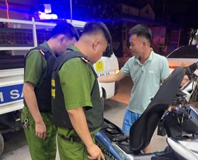 Công an đặc khu Cát Hải: Kiểm tra 05 cơ sở karaoke, 02 điểm kinh doanh bi-a, 03 nhà cho công nhân thuê trọ và 02 hộ gia đình