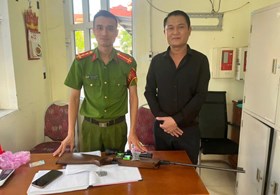 Công an phường Hải An:  Vận động người dân tự nguyện giao nộp các loại vũ khí, vật liệu nổ
