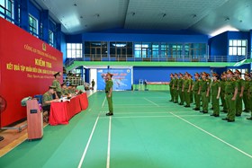 Kiểm tra kết quả tập huấn điều lệnh, võ thuật CAND năm 2025 đối với 9 Công an phường, xã, đồn