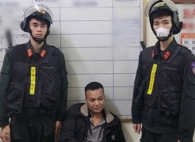 Bắt tạm giam đối tượng điều khiển xe mô tô đâm vào cán bộ Cảnh sát giao thông