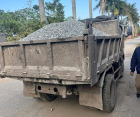 Công an xã Hồng Châu đã phát hiện, xử lý 05 vụ việc thuộc lĩnh vực kinh tế, môi trường