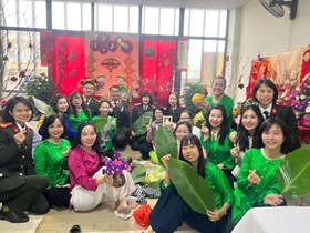 Bệnh viện Công an thành phố: Sôi nổi cuộc thi "Gói bánh chưng" nhân dịp Tết Nguyên đán Bính Ngọ năm 2026 