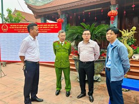 Công an xã Kiến Hải: “Đi từng ngõ, gõ từng nhà, rà từng người” hoàn thiện danh sách cử tri