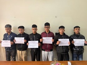 Triệu tập 9 đối tượng để làm rõ về hành vi gây rối trật tự công cộng và cố ý gây thương tích ở địa bàn phường Hòa Bình 