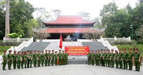 Công an phường Lê Thanh Nghị: Tổ chức sinh hoạt chính trị báo công dâng Bác